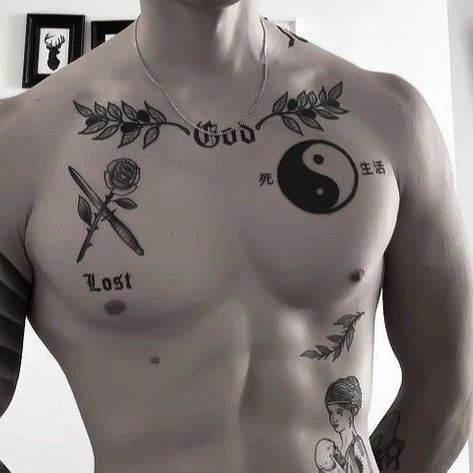 Cuerpo fakeland tatuado hombre Chicano Tattoos Lettering, Tattoo Male, Outfit Dark, Chicano Tattoos, Ideal Man, Tattoo Lettering, Love Drawings, Future Tattoos, Body Goals