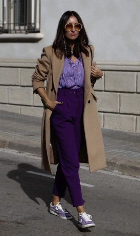 Purple Trousers Outfit Street Styles, Purple Colorblock Outfit, Purple Pants Outfit Winter, Lavender Sneakers Outfit, Purple And Beige Outfit, How To Style Purple Pants, Violet Pants Outfit, Purple Combination Outfits, Purple Bag Outfit