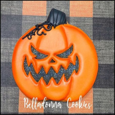 Jack O Lantern Cookies Decorated, Jack O Lantern Cookies, Pumpkin Shaped Cookies, Cookie Glaze, Halloween Sugar Cookies, Cookie Videos, About Halloween, Fall Cookies, Scary Pumpkin