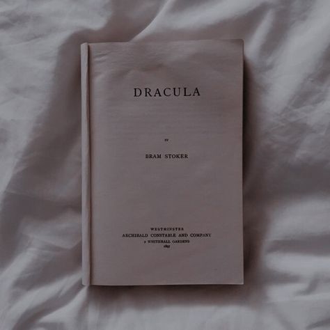 Aesthetic Spotify Covers, Dracula Aesthetic, Dracula Bram Stoker, Oxford Library, Dracula Book, Twilight Oc, Posters For Bedroom, Vampire Romance, Aesthetic Spotify