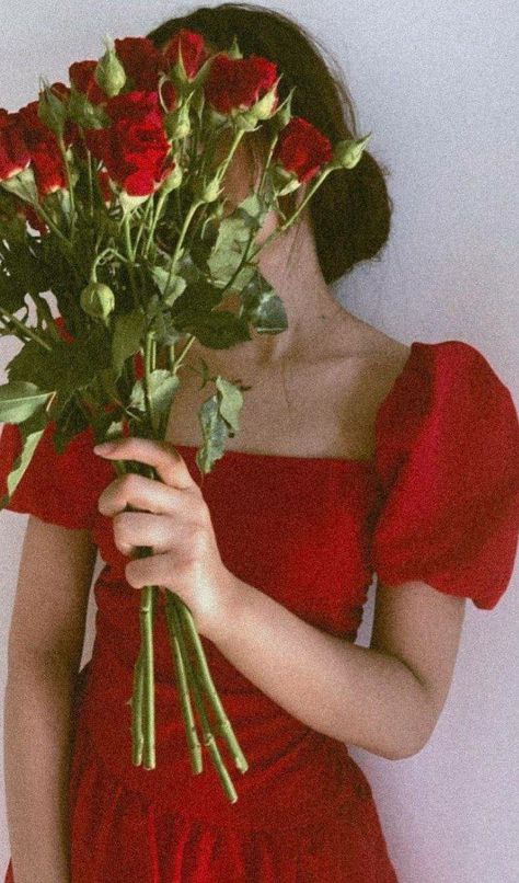 Aesthetic Shorts, 1 Aesthetic, Fashion Wallpaper, Red Dress, Roses, Instagram Photos, Red, Instagram