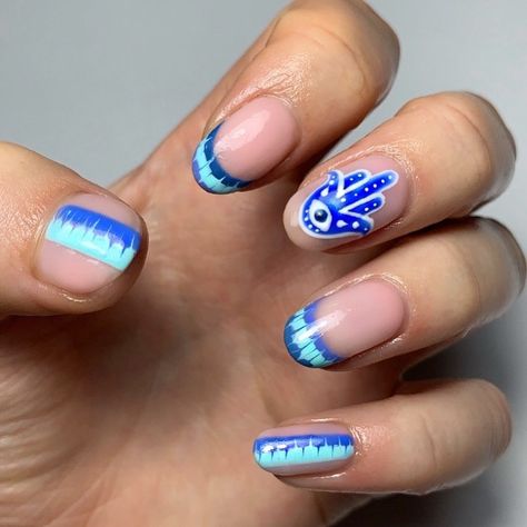 Lizzie Ocean Nails - Wirral on Instagram: “Loveeee this set 😍 I kept my own hamsa on my thumb for weeks so I was so happy to recreate this one 😍🧿💙 ⠀ @the_gelbottle_inc Bluefin, Dawn,…” Hamsa Nails, Ocean Nails, 2024 Nails, Summer 2024, So Happy, Nails, On Instagram, Beauty, Instagram