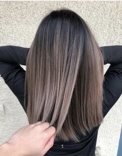 Light Brown Hair Shades, Guytang Mydentity, Brown Hair Shades, Mushroom Brown, Brown Ombre Hair, Bronde Hair, Gorgeous Hair Color, Brown Hair Balayage, Ombre Hair Color