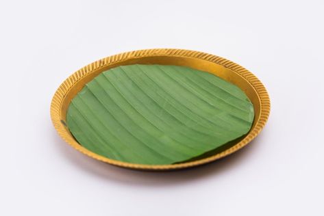 Banana leaf on blank plate for edit food... | Premium Photo #Freepik #photo #food-bowl #healthy-meal #healthy-food #diet-food Banana Leaf Plates, Photo Food, Leaf Plates, Wedding Vision, Food Diet, Food Bowl, Diet Food, Drawing Clothes, Iconic Photos