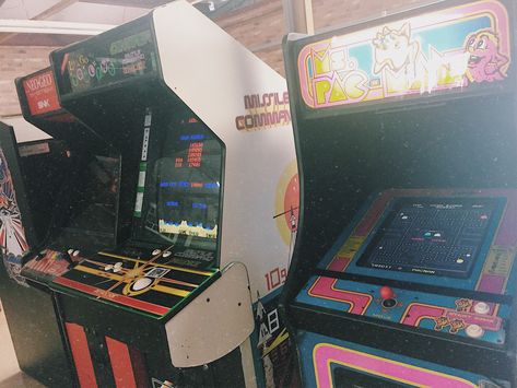 photo by me: old nineties arcade, wimberley texas - #photography #vintage #arcade #nineties #eighties #aesthetic #vintageaesthetic Eighties Aesthetic, Heartstopper Aesthetic, Wimberley Texas, Vintage Arcade, 80s Aesthetic, Retro Arcade, Photography Vintage, Ghibli Movies, Pac Man