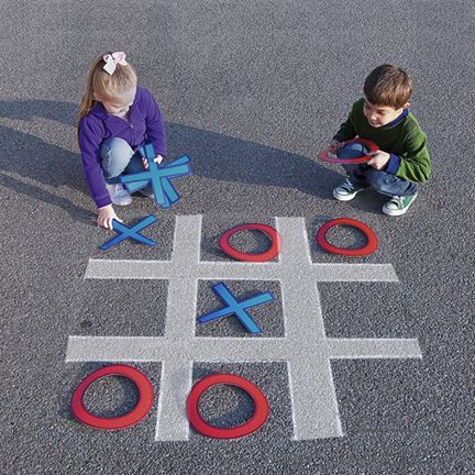 Outdoor School Games, Playground Games For Kids, Kindergarten Playground, Playground Painting, Black Template, Playground Activities, Preschool Playground, Natural Playgrounds, Patio Indoor