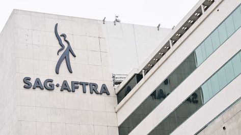 SAG-AFTRA Expected to Negotiate Over the Weekend Sag Aftra, Fran Drescher, Thursday Afternoon, Summer Movie, Economic Systems, The Oc, George Clooney, Tv Channels, Return To Work