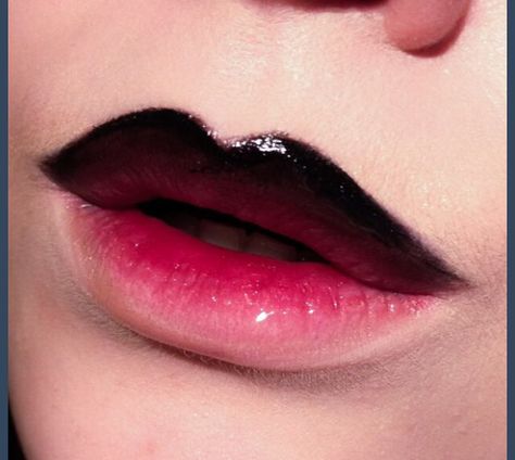 Gradient Спонж Beauty Blender, Fantasy Make-up, Make Up Designs, Drag Make-up, Makeup Tumblr, Ombre Lips, Makijaż Smokey Eye, Dope Makeup, Edgy Makeup