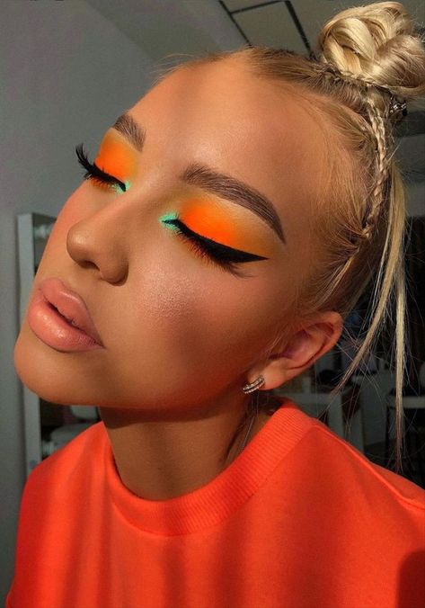 Easter Makeup Looks, Magic Makeup, Vibrant Makeup, Orange Eyeshadow, Pastel Makeup, Orange Makeup, Cute Eye Makeup, Easter Makeup, Eye Makeup Designs