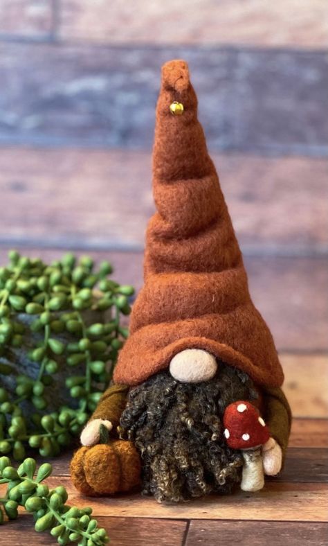 Gnomes Diy, Fall Pictures, Made By Me, Novelty Christmas, Christmas Ornaments, Wool, Holiday Decor, Birthday, Gifts