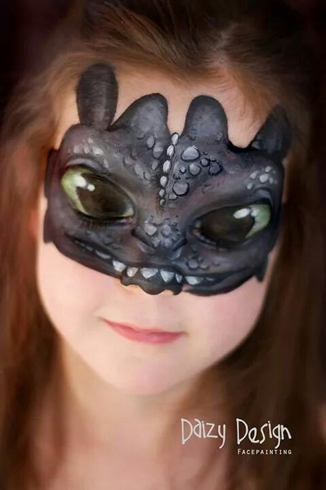 Toothless! Childrens Makeup, Dragon Face Painting, Dragon Makeup, Themed Makeup, Animal Makeup, Dragon Mask, Dragon Face, Face Painting Easy, Face Paint Makeup