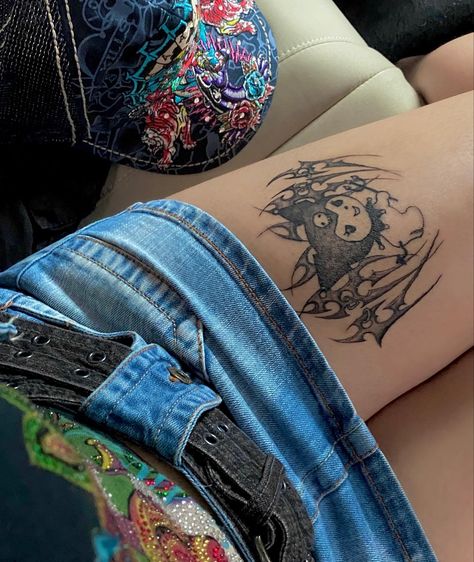 #nyc #arcade #aesthetic #fashion #lifestyle #picoftheday  #tattoo #tattooideas #tattooart #tattoosforwomen #tattooideasformen #kuromi #hellokittycollection #sanrio #denim Emo Thigh Tattoo, Emo Aesthetic Tattoos, My Melody And Kuromi Matching Tattoos, Kuromi Piercing, Thigh Tattoos Women Goth, Kuromi Tattoo Design, Kuromi Tattoo Aesthetic, Kuromi Tattoo Ideas, Emo Tattoos Goth