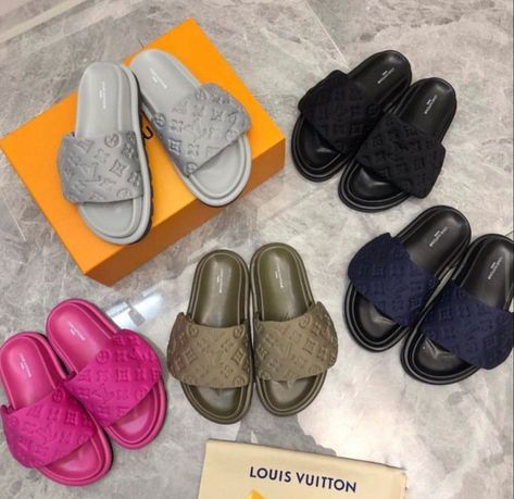 THA #1 SHOE & MORE PLUG 🖤 – BADDIE ON B BOUTIQUE 🖤💰 Louis Vuitton Pillow Slides, Baddie On A Budget, Lv Slides, Louis Vuitton Slides, Designer Slides Women, Stylish Flat Shoes, Pillow Slides, Pool Pillow, Luxury Sandals