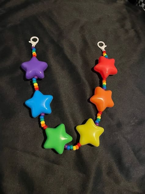 Kidcore Accessories, Clown Core, Kandi Inspo, Diy Kandi, Pocket Chain, Kandi Kid, Oh My Goddess, Kandi Ideas, Kandi Patterns