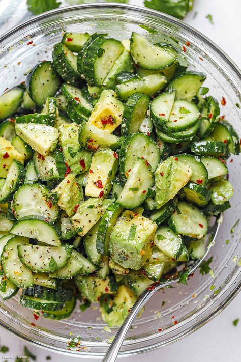 Cucumber Avocado Salad Recipe – Avocado Cucumber Salad Recipe — Eatwell101 Avocado Cucumber Salad, Garlic Lime Chicken, Cucumber Avocado Salad, Cucumber Salad Recipe, Avocado Cucumber, Quick Vegetarian Meals, Avocado Salad Recipes, Cucumber Avocado, Avocado Dressing