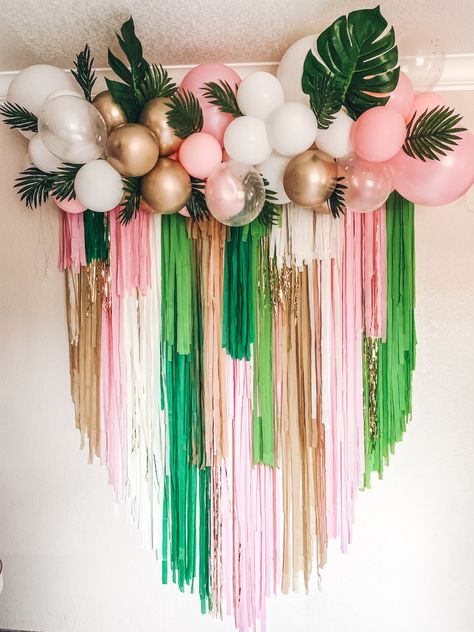 Green Fringe Backdrop, Pink White Balloon Garland, Deco Ballon, Wild Birthday Party, Boho Birthday Party, Hawaiian Party Decorations, Backdrop Wall, Fringe Backdrops, Tropical Birthday