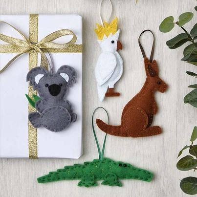 Spotlight - Get crafty and embrace the Aussie Christmas... Christmas Aussie, Christmas Decorations Australian, Christmas Applique Patterns, Animals Craft, Pocket Pals, Christmas Workshop, Aussie Christmas, Animal Ornaments, Mum Life