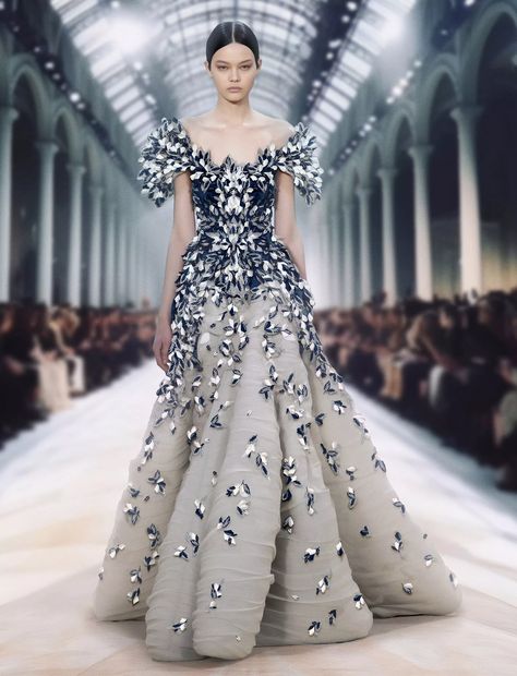 Saiid Kobeisy Fall-winter 2023-2024 - Couture Couture 2024, Saiid Kobeisy, Bridal Designers, Irina Shabayeva, Gowns Dresses Elegant, Fashion Archive, Navy Blue Dresses, Beaded Dress, Couture Collection