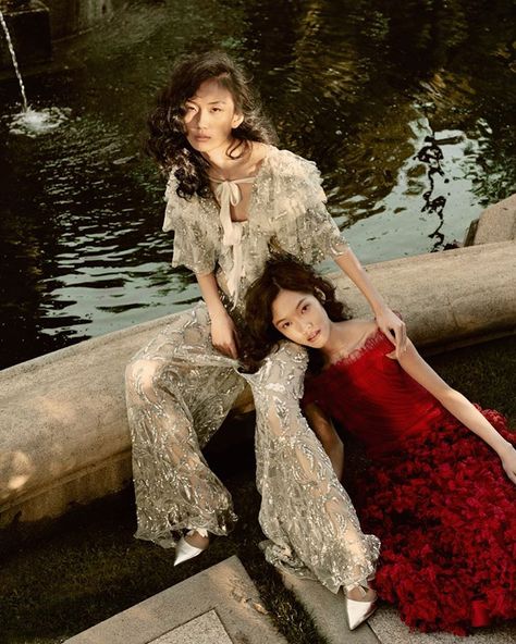 Central Park Editorial, Editorial Moodboard, Park Shoot, Artistic Fashion Photography, Debut Photoshoot, Dreamy Photography, Instyle Magazine, Fashion Creative, Italy Fashion