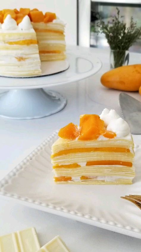 Mango Cake Aesthetic, Mango Crepe Cake, Crepe Cake Decoration, Crepe Cake Aesthetic, Bussin Food, Mango Crepe, Mille Crepe Cake, Mille Crepes, Food Photography Fruit