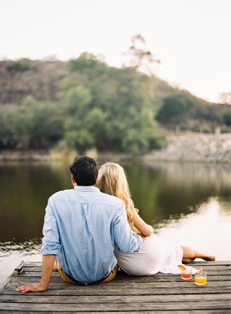 Shooting Couple, Summer Engagement Photos, Engagement Pictures Poses, Summer Engagement Session, Summer Romance, Engagement Poses, Engagement Photo Poses, Sanya, Engagement Inspiration