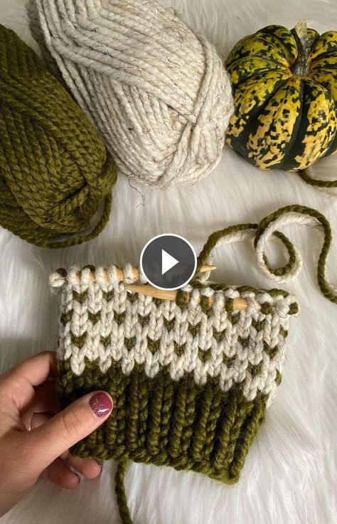 Knitting Fair Isle, Knitting Videos Tutorials, Brioche Knitting, Seamless Knitting, Fair Isles, Herringbone Stitch, Crochet Lessons, Knitting Videos, Knit Hats