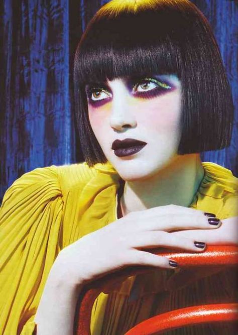 Makeup Reference, Miles Aldridge, Drag Make-up, Jean Seberg, Portrait Editorial, Louise Brooks, Vintage Makeup, Beauty Portrait, Vogue Russia