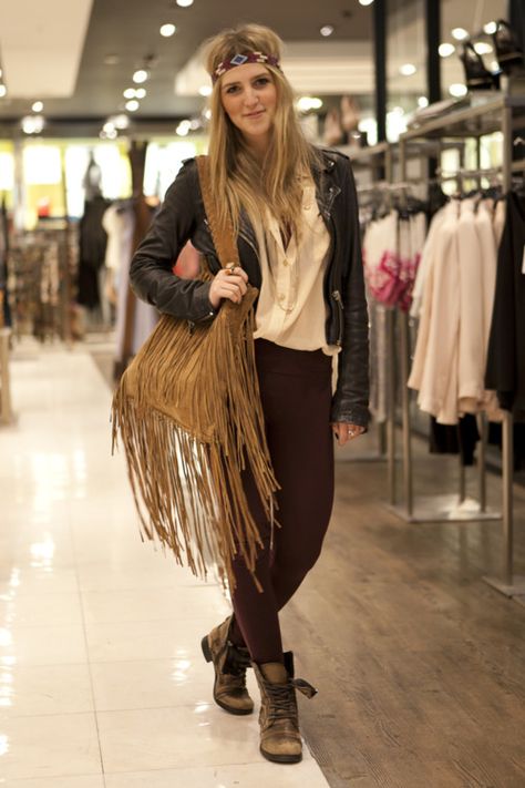 topshop Boohoo Chic, Hippie Peace, Fringe Purse, Fringe Bags, Rock Chic, Amazing Hair, Girls Style, Fun Style, Biker Boots