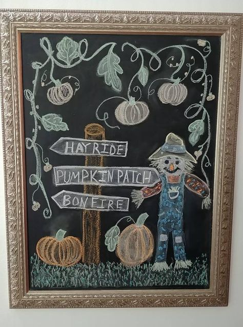 Chalk Scarecrow, Fall Chalkboards Ideas Chalk Art, Bonfire Chalkboard Art, Pumpkin Patch Chalkboard Ideas, Autumn Blackboard Chalk Art, Scarecrow Chalkboard Art, Fall Blackboard Ideas, Chalkboard Art Classroom, Chalkboard Drawing Ideas