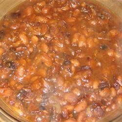 Maple and Ginger Baked Beans Baked Beans From Scratch, Beans From Scratch, Slow Cooker Baked Beans, Baked Beans Recipe, Boston Baked Beans, Salt Pork, Baked Bean Recipes, How To Cook Beans, Beans Recipe