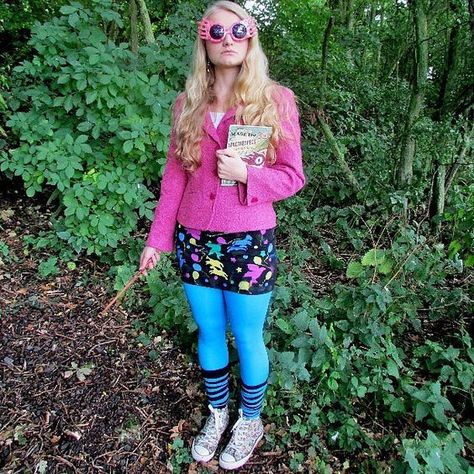 15 Halloween Costume Ideas From Pinterest That I Love - Spooky Little Halloween Luna Lovegood Halloween Costume, Luna Lovegood Cosplay, Luna Lovegood Costume, Harry Potter Kostüm, Karneval Diy, Harry Potter Halloween Costumes, Imprimibles Harry Potter, Harry Potter Halloween Party, Harry Potter Luna Lovegood