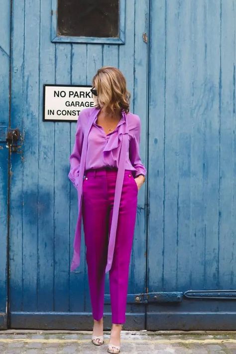 How to do Tonal Dressing - Suzanne Delahunty Stylist Sophisticated Colourful Outfits, Magenta Monochromatic Outfit, Pink Tonal Outfit, Colourful Outfits 2023, Fuschia Work Outfit, Chic Colourful Outfits, Colourful Classic Outfits, Bold Professional Outfits, Tonal Dressing Street Style