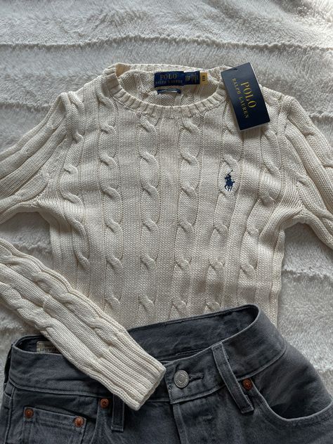 Classic Fits Aesthetic, Ralph Loren Outfits, Ralph Lauren Jumper Outfit Women, Polo Cable Knit Sweater Outfit, Red Ralph Lauren Sweater Outfit, Ralph Lauren Sweatshirt Outfit, Ralf Lauren Girl, Ralph Lauren Girl Aesthetic, Ralph Lauren Jumper Outfit