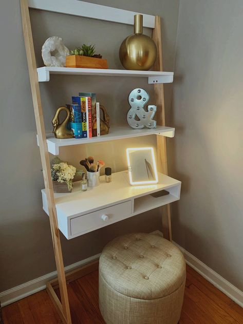 Bedrooms Bookshelves, Desk/vanity Combo, Bookshelf Vanity, Bookshelf Ideas Bedroom, Desk Bookshelf Combo, Minimalist Bookshelf, Bedroom Bookcase, Bedroom Bookshelf, Designs Room