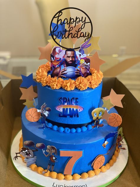 Space Jam Birthday Party Cake, Space Jam Cake, Space Jam Birthday Party, Space Jam Birthday, Space Jam Theme, Looney Tunes Party, Men Cakes, 7th Birthday Cakes, Gender Reveal Party Theme