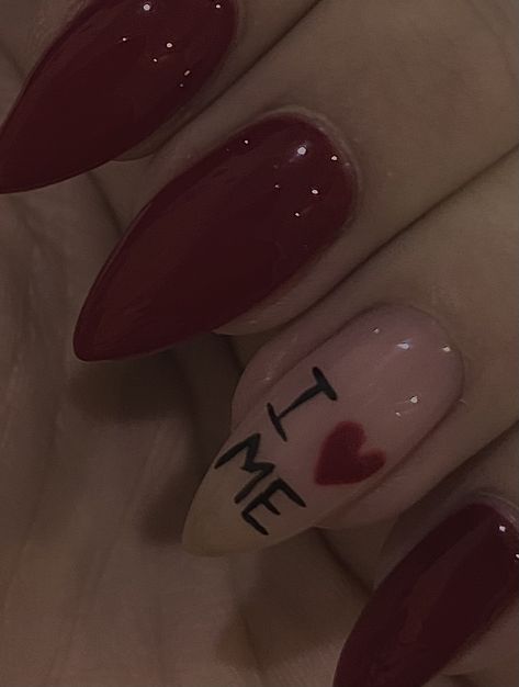 E Initial On Nails, Nails I Love Me, Nail Pics, Nails Aesthetic, Acrylic Nail Designs, Almond Nails, Red Nails, Acrylic Nails, Initials