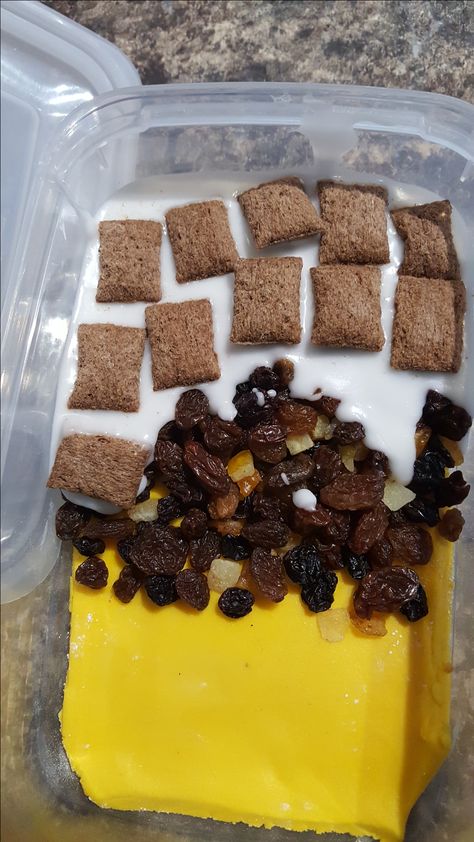 Sons Edible Roman Road, School project. Consists of Yellow Icing, Mixed fruit, White icing and Chocolate Pillows. Chocolate Pillows, Primary History, Roman Roads, White Icing, Mixed Fruit, School Project, Class Ideas, Ancient Rome, Social Studies