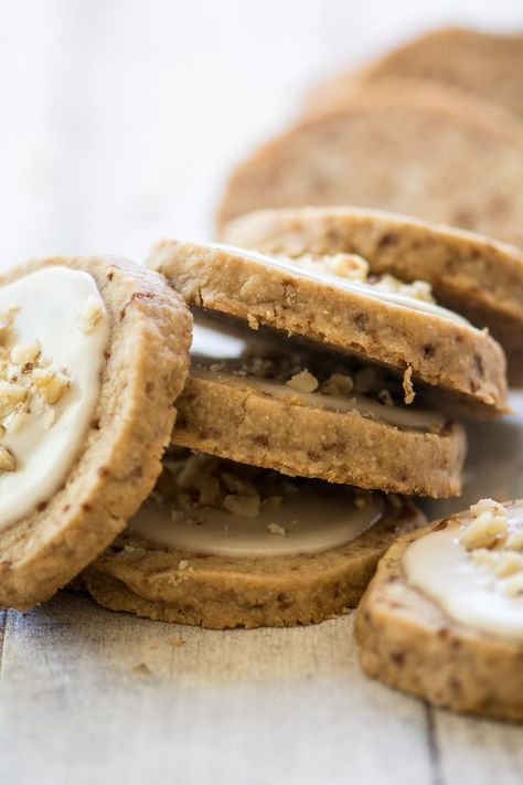 Maple Walnut Shortbread Cookies ~ maple infused and packed with nuts, this takes my classic slice and bake shortbread cookie recipe to a whole new level. #cookies #sliceandbake #holidaycookies #shortbread #shortbreadcookies #walnuts #maple #frostedcookies #Christmascookies #dessert #maplewalnut Walnut Shortbread Cookies, Slice And Bake Shortbread, Walnut Cookies Recipe, Walnut Shortbread, Walnut Cookie Recipes, Cranberry Orange Shortbread Cookies, Easy Slice, Chocolate Shortbread Cookies, Walnut Cookies