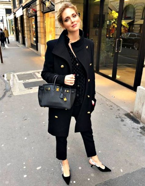 Dior Slingback Outfit, Jadior Slingback, Slingback Outfit, Chiara Ferragni Outfits, Dior Slingback, Real Estate Outfits, Old Money Fall, Dior Outfit, Chiara Ferragni Style