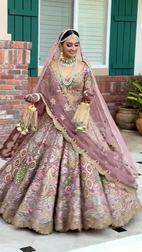 Wedding Reel, Lavender Lehenga, Indian Bridesmaid Dresses, Latest Bridal Lehenga, Looks Jeans, Wedding Lehenga Designs, Indian Bride Outfits, Latest Bridal Dresses, Bridal Lehenga Collection