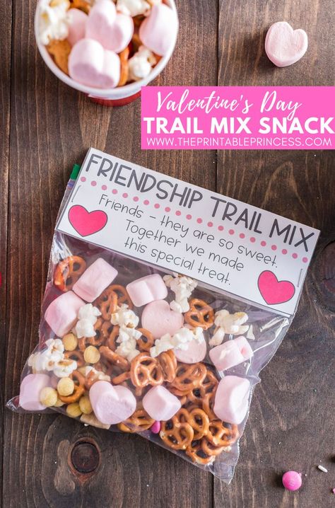 Valentines Day Party Snacks For Kids, Trail Mix Valentine Printable, Friendship Mix Valentines Day, Friendship Snack Preschool, Kindergarten Valentines Snacks, Valentines Snacks Preschool, Valentine Snack Crafts For Kids, Valentines Day Party Preschool Classroom, Valentine’s Day Party Snacks For Kids