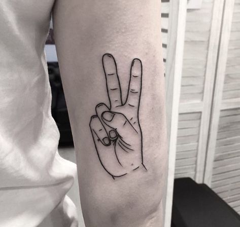 Hand Peace Sign Tattoo, Peace Sign Tattoo, Peace Sign Tattoos, Sign Tattoo, Men Tattoo, Forarm Tattoos, Hands Art, Tattoo Hand, Hand Art