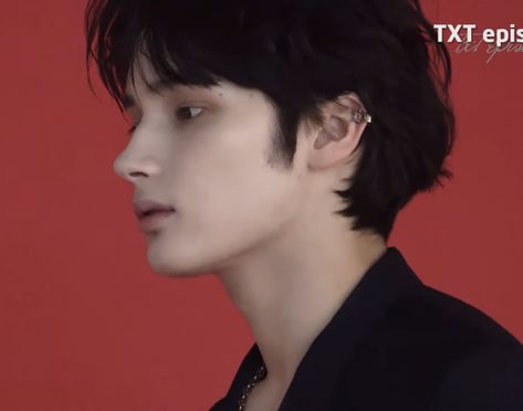 Heuning Kai Side Profile, Hueningkai Side Profile, Huening Kai Side Profile, Cute Blue Wallpaper, Side Profile, Blue Wallpapers, Cutie Patootie, Pose Reference