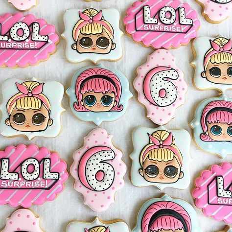 Lol Cookies, Lol Surprise Dolls Party Ideas, Surprise Cookies, Aaliyah Birthday, Surprise Cookie, Doll Cookies, 7 Birthday, Surprise Cake, Cookies For Kids