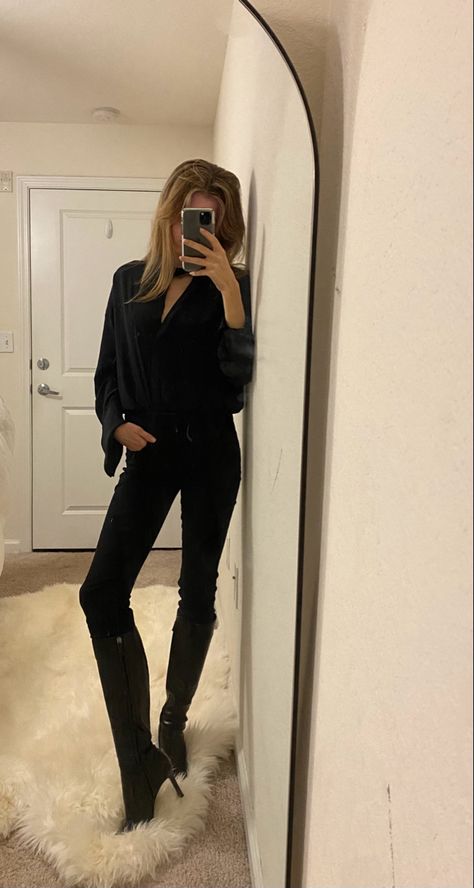 Black Pointed Boots Outfits, Fitted Pointed Toe Knee-high Boots For Night Out, Chic Pointed Toe Boots For Night Out, Black Pointy Boots Outfit, Black Fitted Pointed Toe Heeled Boots, Chic Black Lace-up Boots With Pointed Toe, Point Toe Boots Outfit, Pointy Boots Outfit, Pointed Boots Outfit