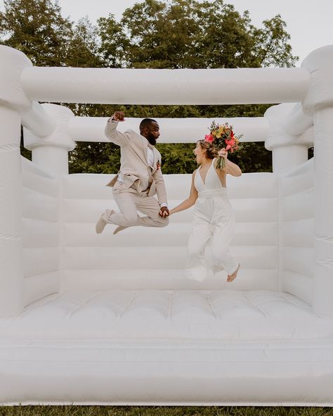 Wedding season is in full spring- what’s more fun than a bounce house at your wedding!? 💒 Definitely makes for some of the cutest pictures!🤍✨💐 #alliekrauserdigitals #whitebouncehouse #weddingseason#weddingphotography #weddinginspiration #tennesseewedding Wedding Bounce House, Kids Wedding Activities, Couples Friends, Wedding Activities, Tennessee Wedding, East Tennessee, Bounce House, Wedding With Kids, House Wedding