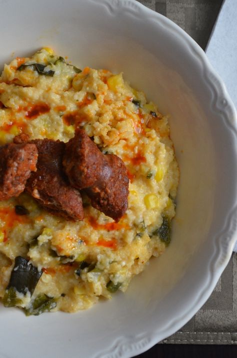 For the Love of Dessert: Roasted Poblano & Corn Grits w/ Chorizo Poblano Corn, Corn Grits, Roasted Poblano, Grits Recipe, Spanish Dishes, Mexican Cooking, Food Heaven, Roasted Peppers, Pork Dishes