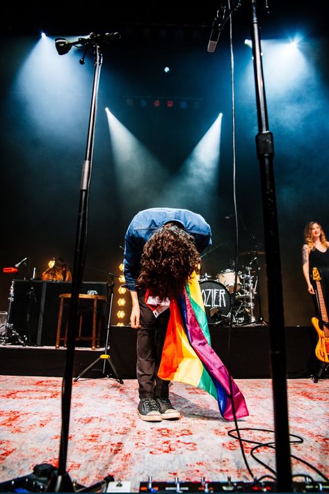 Hozier With Pride Flag, Hozier Pride Flag, Hozier Jesus, Hozier Vibes, Andrew Hozier, Bog Man, Gay Rights, Hozier, Concert Photography