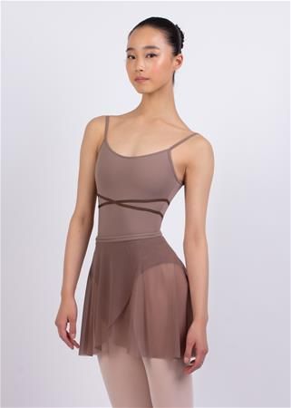 Ballet Practice Outfit Skirt, Cute Leotards Ballet, Ballet Skirt Outfit, Adult Ballet Outfit, Ballet Outfit Practice, Ballet Practice Outfit, Ballet Clothes Outfits, Ballet Class Outfit, Ballet Uniform