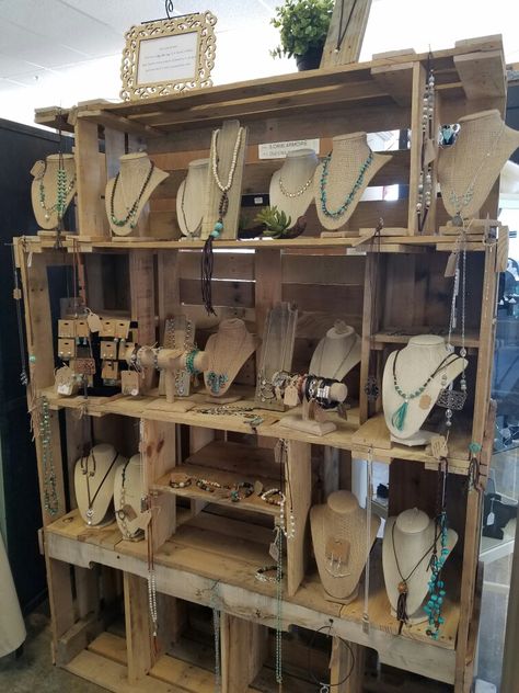 Wags Wear Jewelry at Unlisted Market in Centennial, Colorado Boutique Jewelry Display, Craft Table Display, Creative Jewelry Displays, Jewelry Display Booth, Jewelry Booth, Diy Jewelry Display, Table Display, Wood Crates, Craft Table